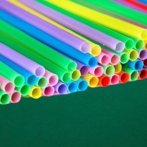 Színes szívószál - műanyag